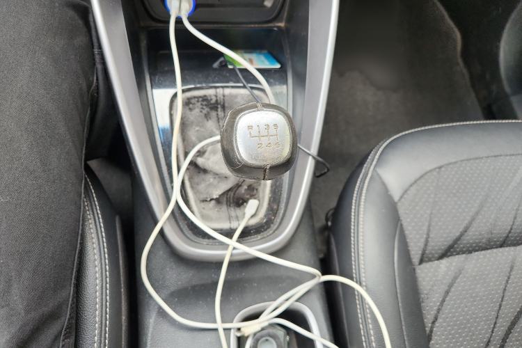 Used Baojun 510 2017 1.5L Manual Fashion Model Gear Lever