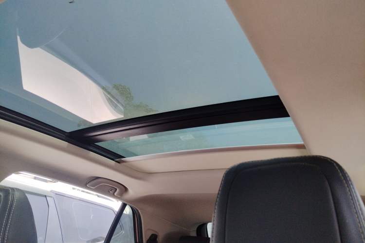 Used Baojun 510 2017 1.5L Manual Luxury Model Headliner