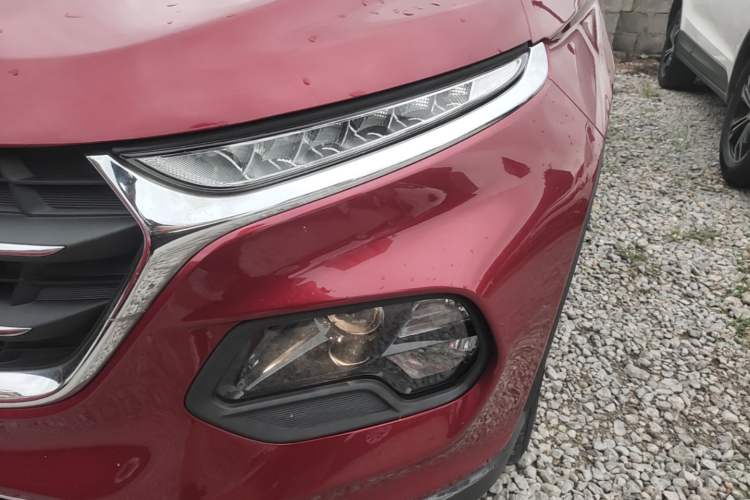 Used Baojun 510 2017 1.5L Manual Fashion Model Left Front Headlight