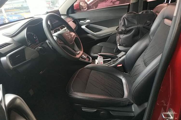 Used Baojun 510 2017 1.5L Automatic Fashion Model Left Front Seat