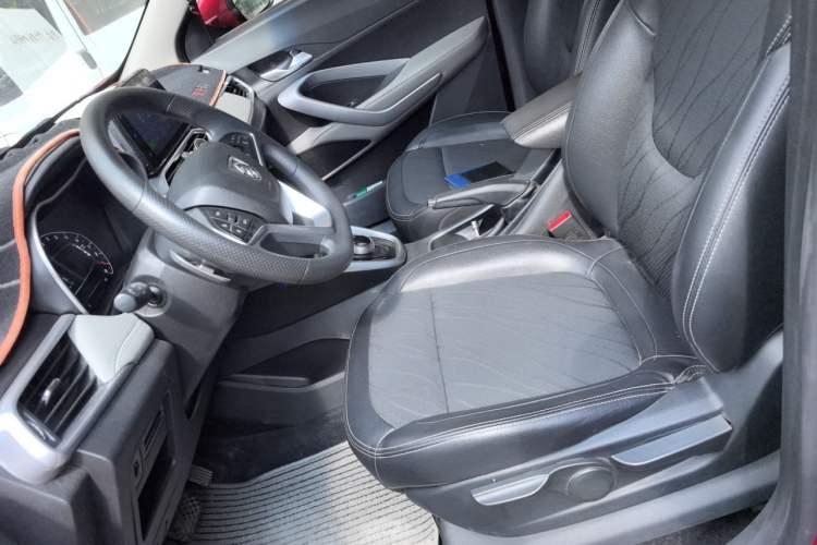 Used Baojun 510 2017 1.5L Automatic Fashion Model Left Front Seat