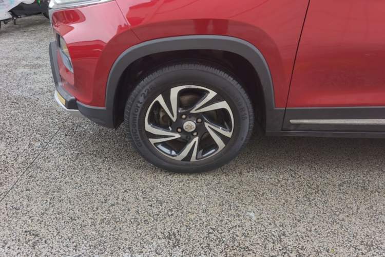 Used Baojun 510 2017 1.5L Manual Luxury Model Left Front Wheel Hub