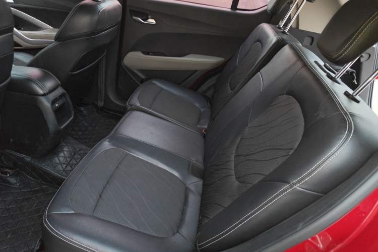 Used Baojun 510 2017 1.5L Automatic Fashion Model Left Rear Seat