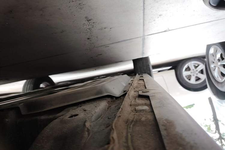 Used Baojun 510 2017 1.5L Automatic Luxury Model Left Side Sill