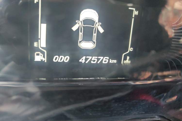 Used Baojun 510 2017 1.5L Manual Luxury Model Odometer Close Up