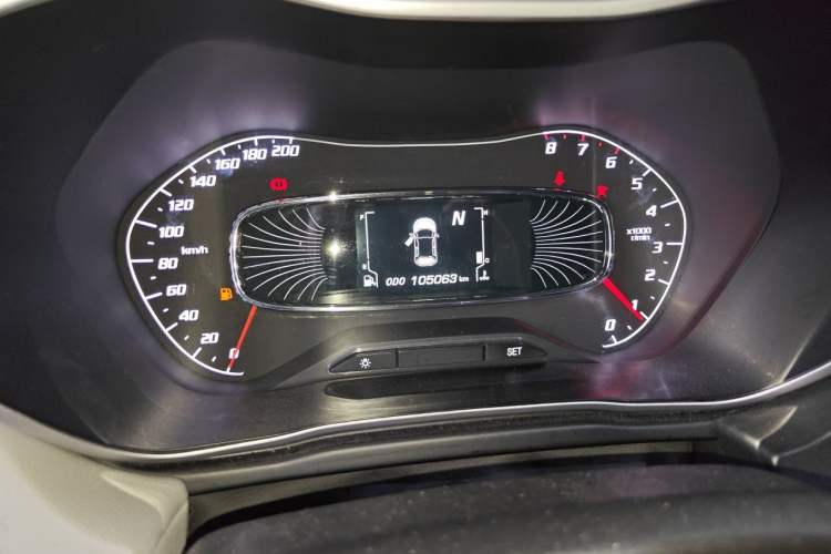 Used Baojun 510 2017 1.5L Automatic Fashion Model Odometer Close Up