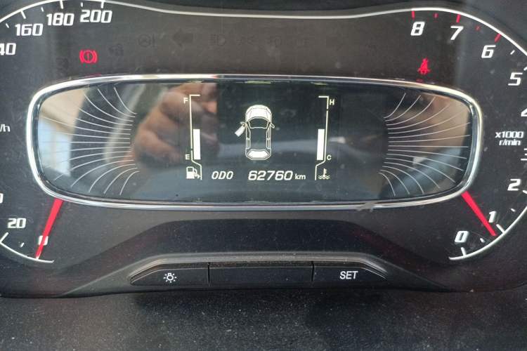 Used Baojun 510 2017 1.5L Manual Fashion Model Odometer Close Up