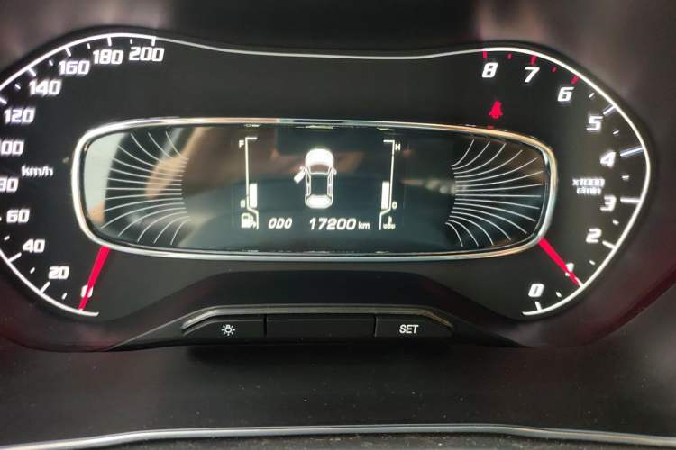 Used Baojun 510 2017 1.5L Manual Luxury Model Odometer Close Up