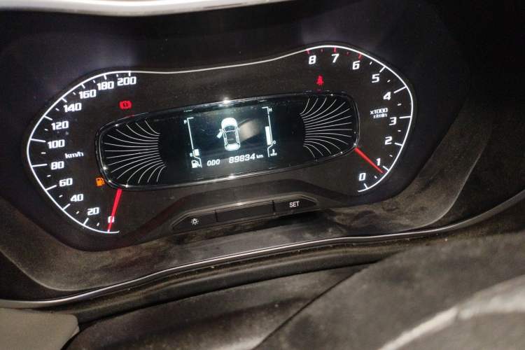 Used Baojun 510 2017 1.5L Manual Fashion Model Odometer Close Up