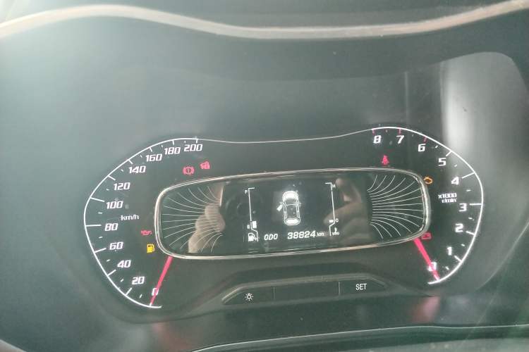 Used Baojun 510 2017 1.5L Manual Luxury Model Odometer Close Up