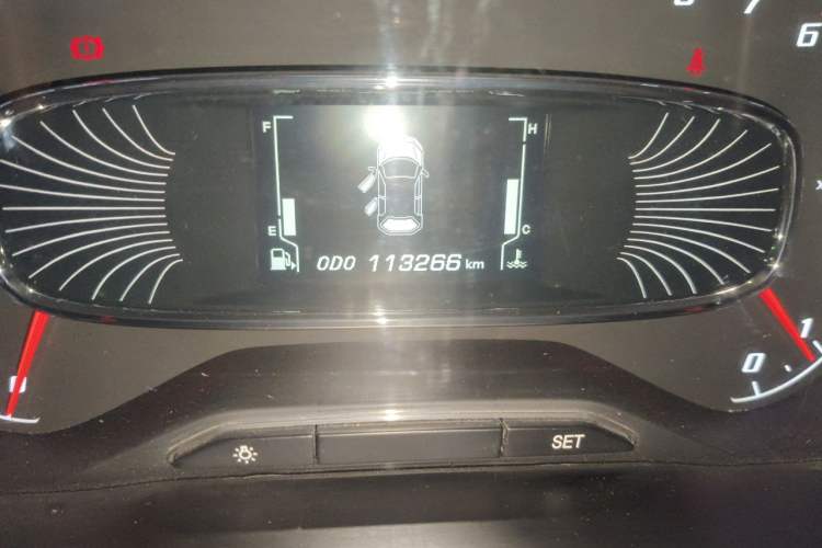 Used Baojun 510 2017 1.5L Manual Luxury Model Odometer Close Up