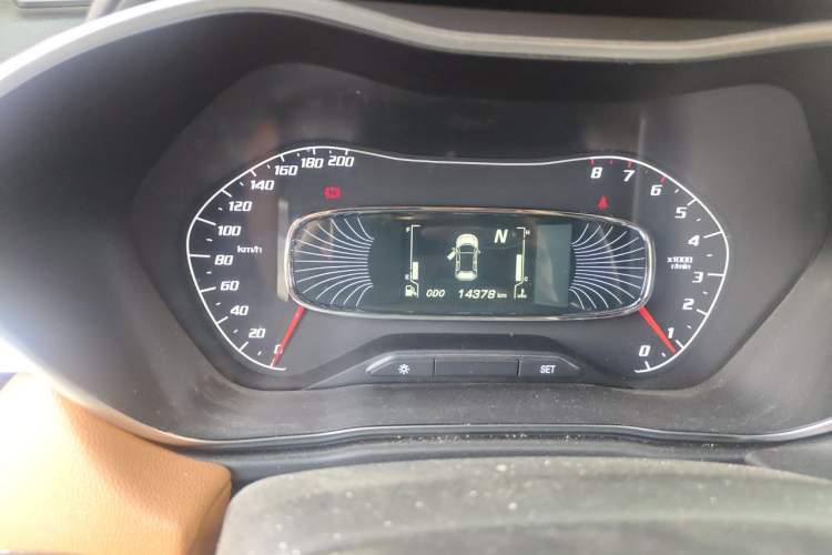 Used Baojun 510 2017 1.5L Automatic Luxury Model Odometer Close Up