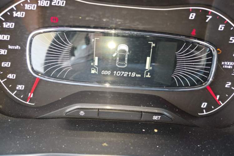 Used Baojun 510 2017 1.5L Manual Luxury Model Odometer Close Up