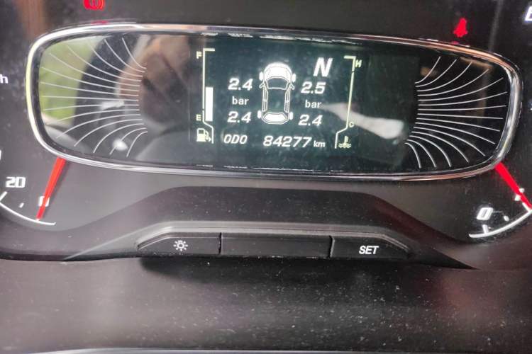 Used Baojun 510 2017 1.5L Automatic Luxury Model Odometer Close Up