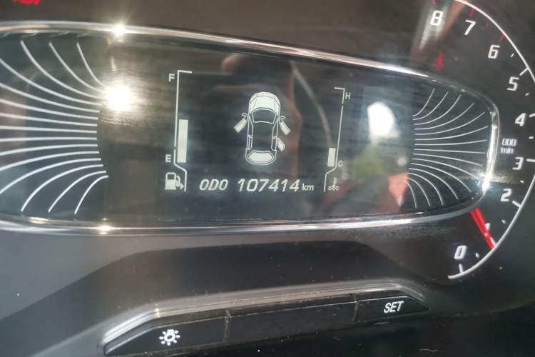 Used Baojun 510 2017 1.5L Manual Luxury Model Odometer Close Up