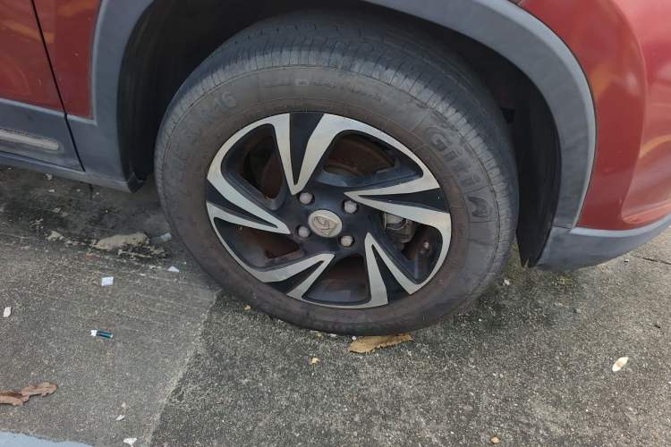 Used Baojun 510 2017 1.5L Manual Luxury Model Right Front Wheel Hub