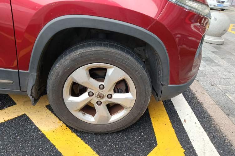 Used Baojun 510 2017 1.5L Manual Fashion Model Right Front Wheel Hub