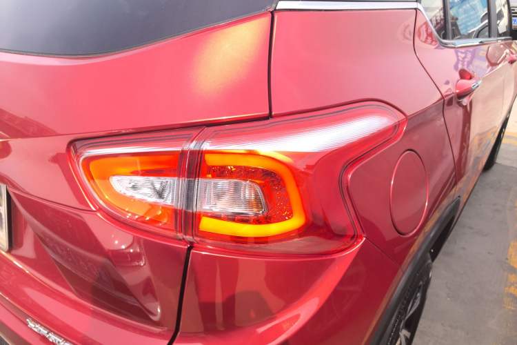 Used Baojun 510 2017 1.5L Automatic Luxury Model Right Rear Taillight