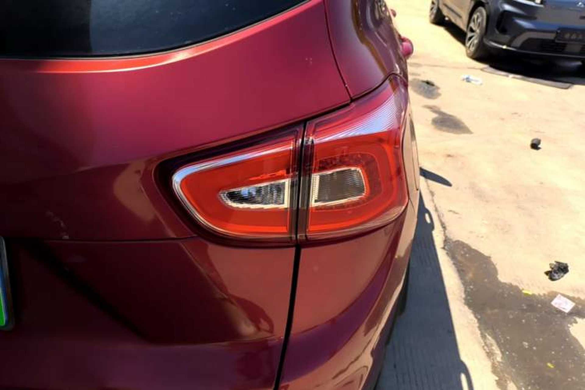 Used Baojun 510 2017 1.5L Automatic Luxury Model Right Rear Taillight