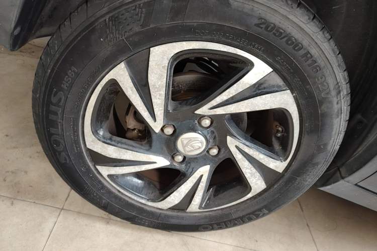 Used Baojun 510 2017 1.5L Automatic Luxury Model Right Rear Wheel Hub