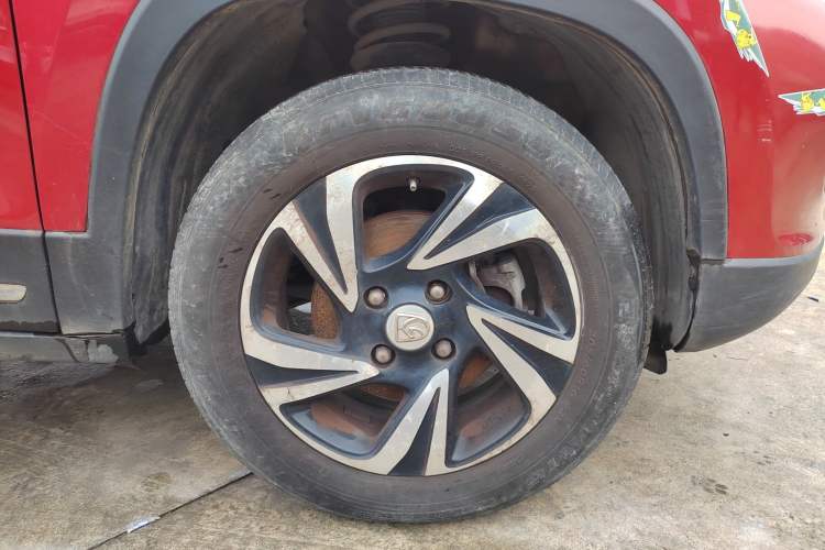 Used Baojun 510 2017 1.5L Automatic Luxury Model Right Rear Wheel Hub