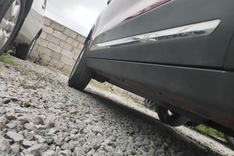 Used Baojun 510 2017 1.5L Manual Fashion Model Right Side Sill