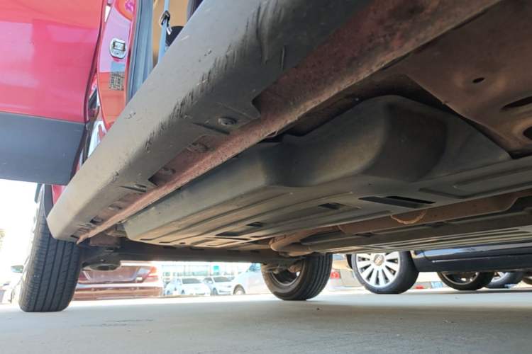 Used Baojun 510 2017 1.5L manual Comfort trim Right Side Sill