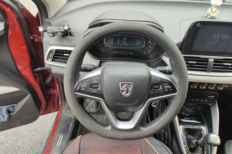 Used Baojun 510 2017 1.5L Manual Fashion Model Steering Wheel