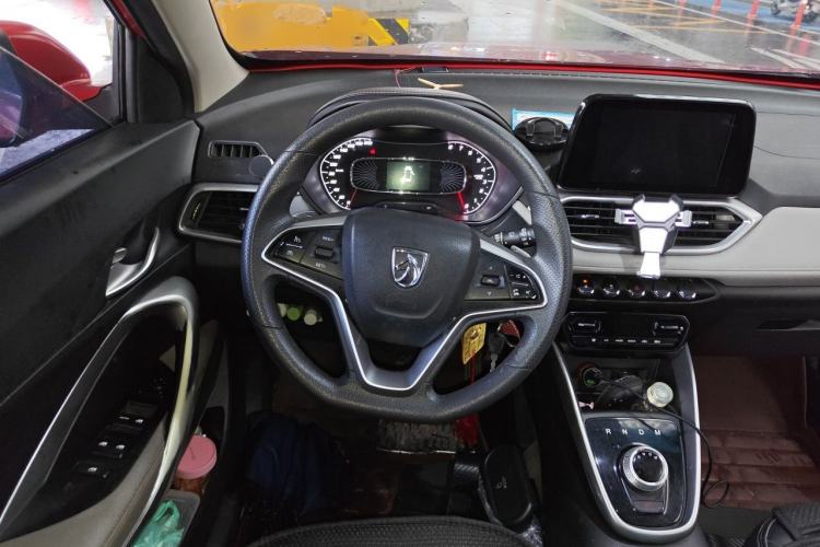 Used Baojun 510 2017 1.5L Automatic Fashion Model Steering Wheel