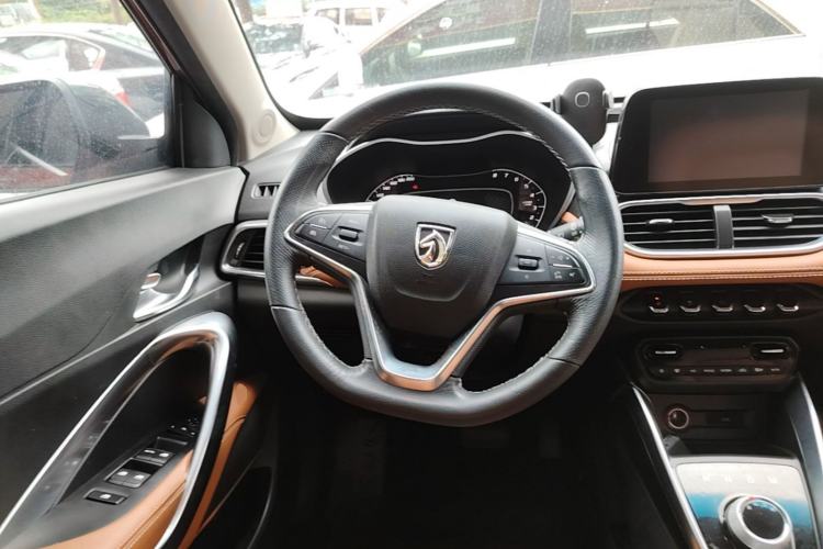 Used Baojun 510 2017 1.5L Automatic Luxury Model Steering Wheel