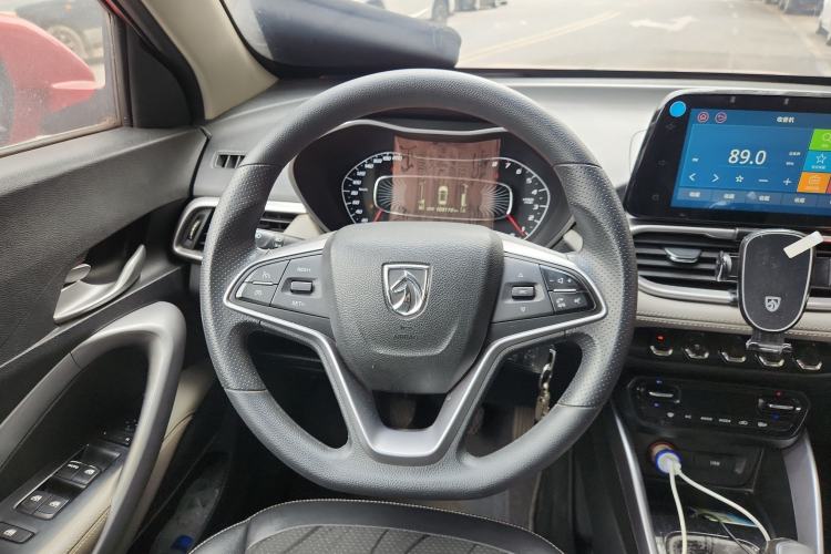Used Baojun 510 2017 1.5L Manual Fashion Model Steering Wheel