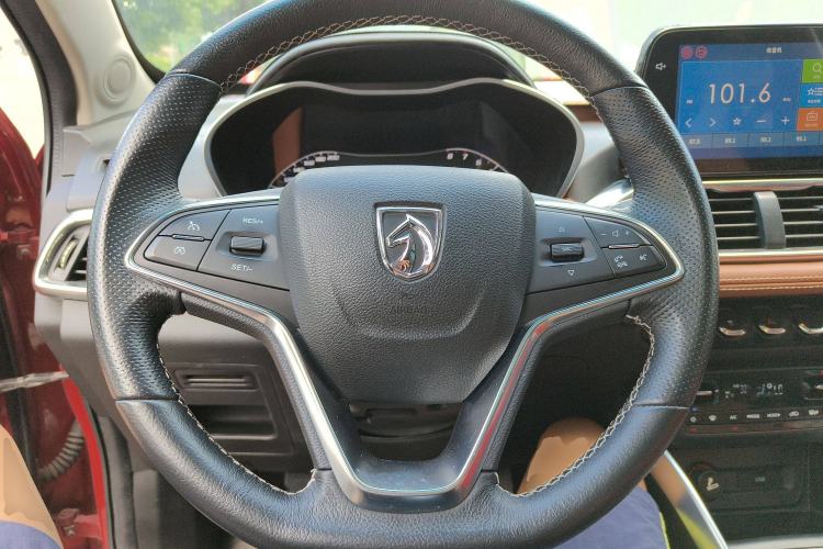 Used Baojun 510 2017 1.5L Automatic Luxury Model Steering Wheel