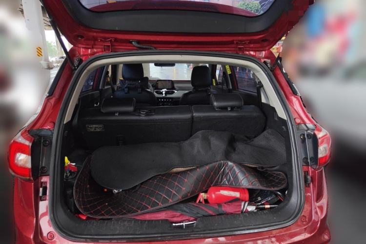 Used Baojun 510 2017 1.5L Automatic Fashion Model Trunk
