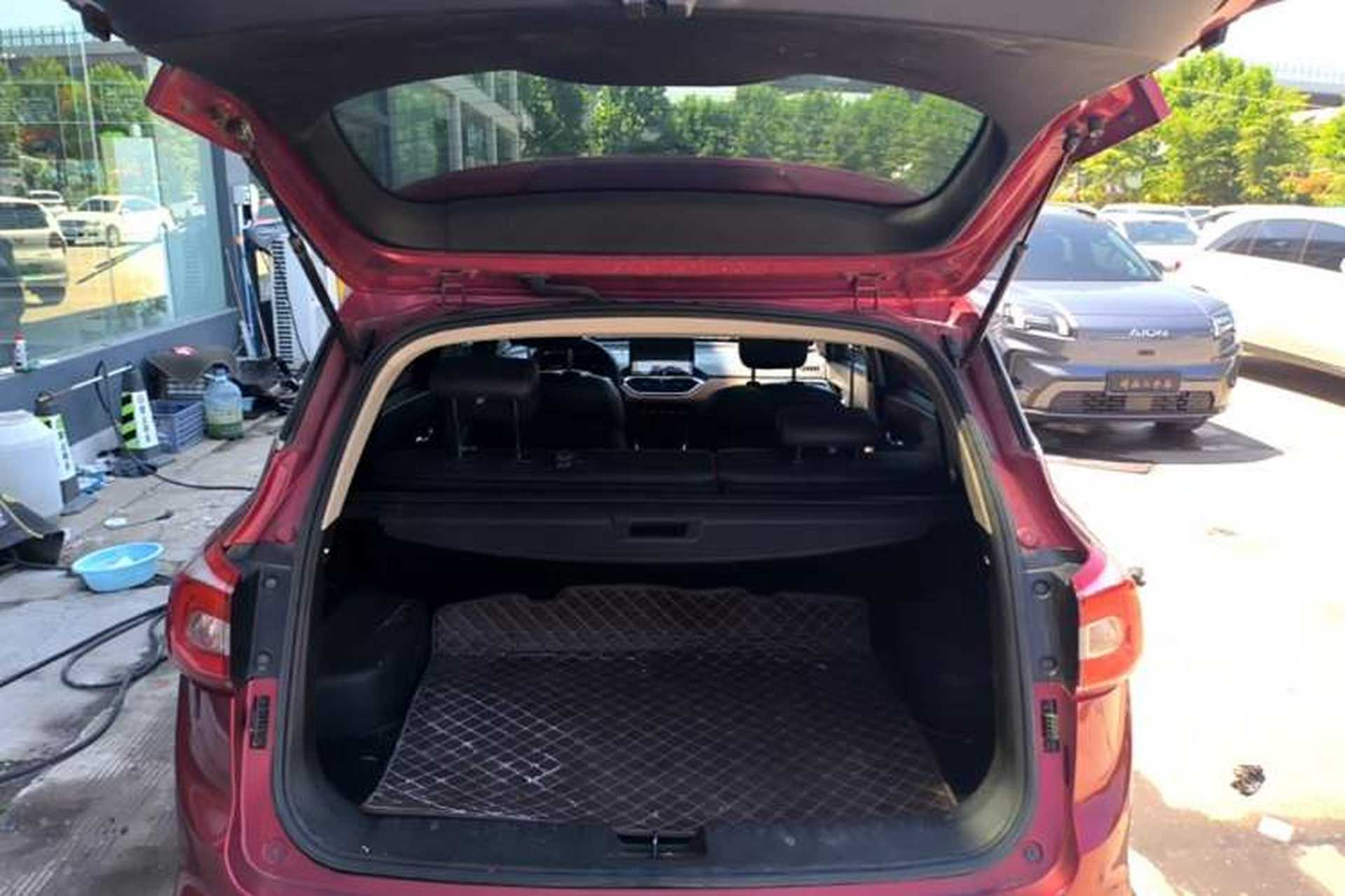 Used Baojun 510 2017 1.5L Automatic Luxury Model Trunk