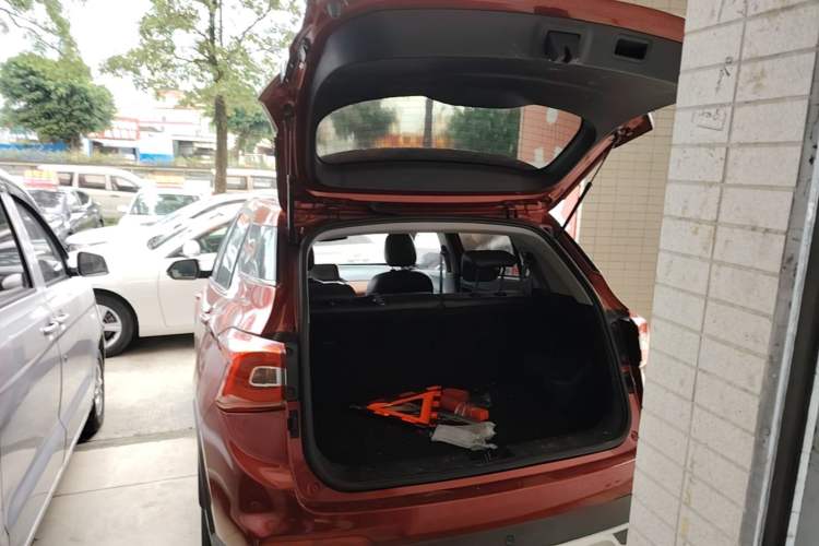 Used Baojun 510 2017 1.5L Automatic Luxury Model Trunk
