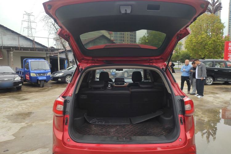 Used Baojun 510 2017 1.5L Automatic Luxury Model Trunk