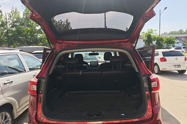 Used Baojun 510 2017 1.5L Manual Fashion Model Trunk