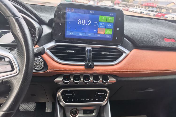 Used Baojun 510 2017 1.5L Automatic Luxury Model Audio And AC Panel