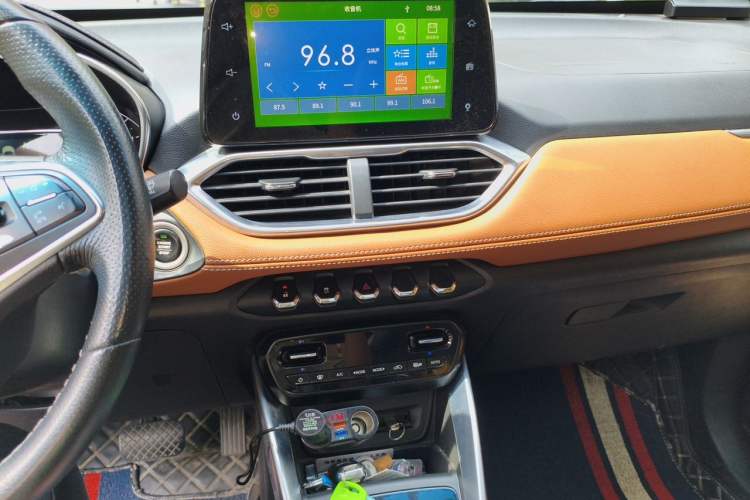 Used Baojun 510 2017 1.5L Automatic Luxury Model Audio And AC Panel