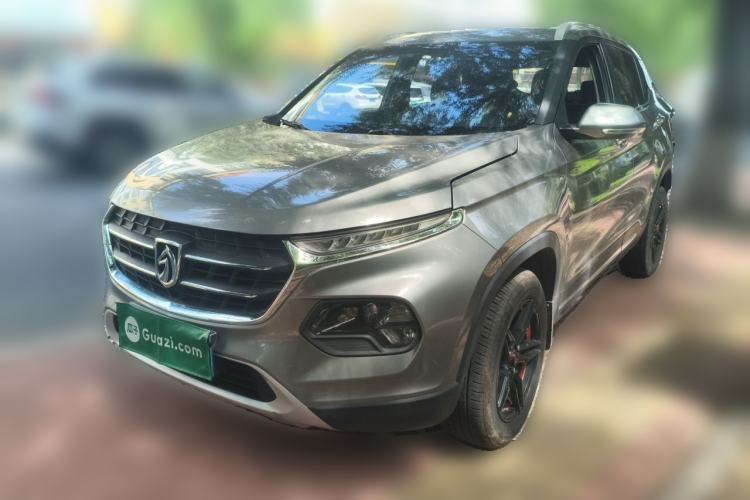 Baojun 510 2017 1.5L Manual Fashion Model de segunda mano Guazi used car, China used car export, Used car for sale, Used cars, Cheapest cars for sale