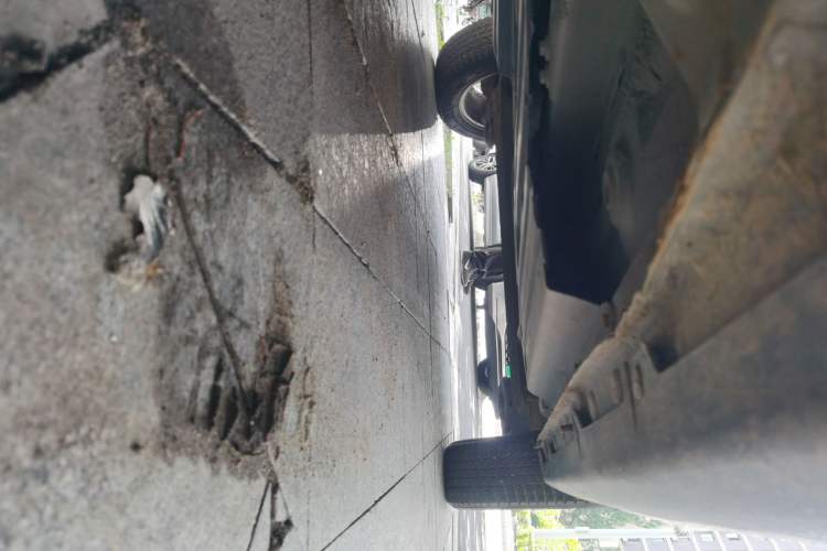 Used Baojun 510 2017 1.5L manual Comfort trim Chassis Front Left