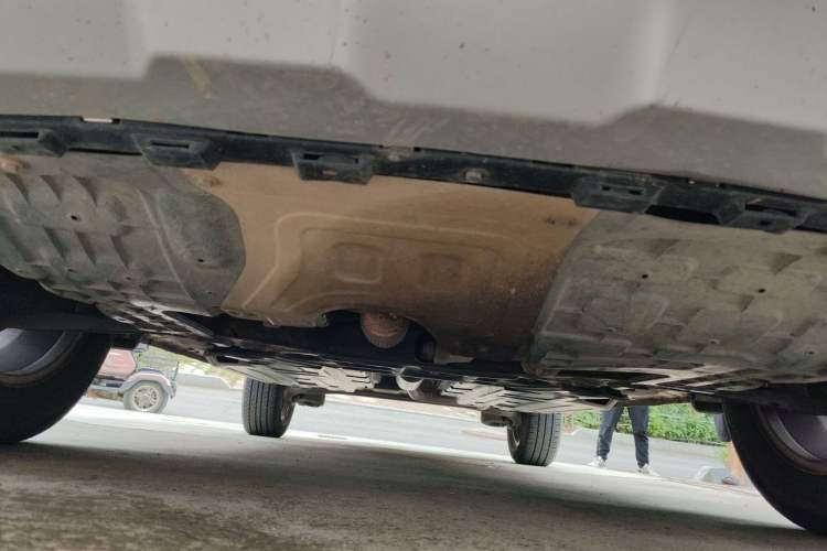 Used Baojun 510 2017 1.5L Manual Fashion Model Chassis Front
