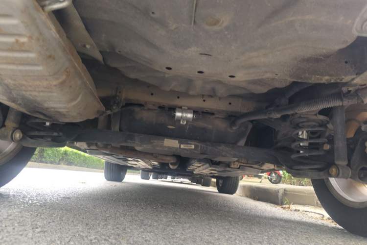 Used Baojun 510 2017 1.5L Manual Fashion Model Chassis Rear