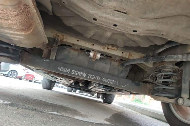 Used Baojun 510 2017 1.5L Manual Fashion Model Chassis Rear