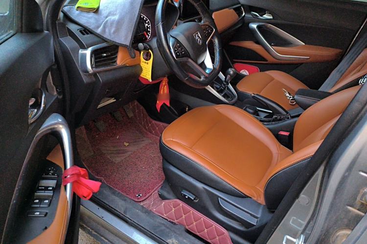 Used Baojun 510 2017 1.5L Manual Luxury Model Driver Seat