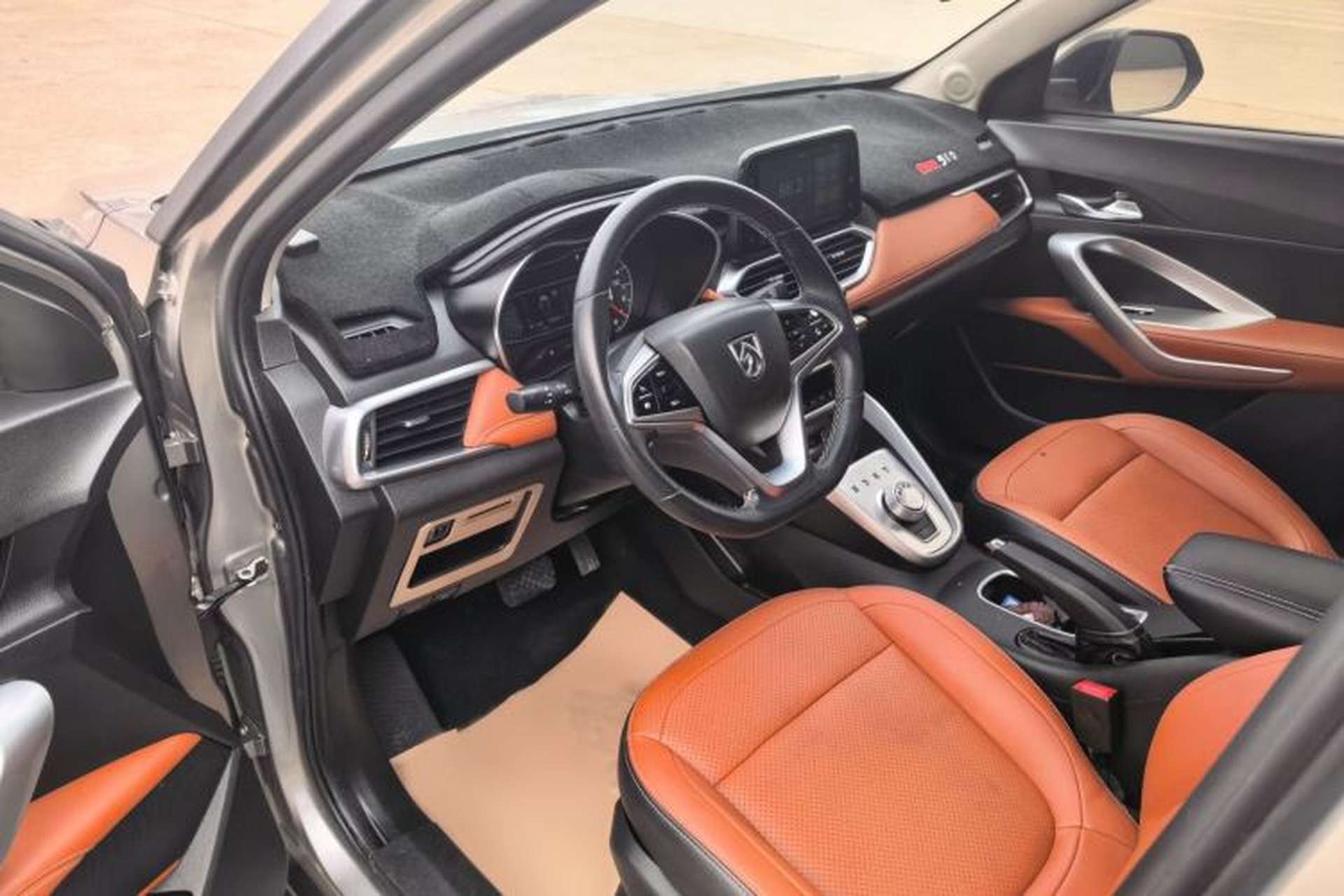 Used Baojun 510 2017 1.5L Automatic Luxury Model Driver Seat