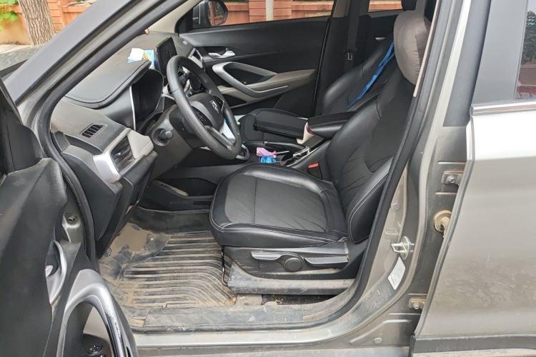 Used Baojun 510 2017 1.5L Manual Fashion Model Driver Seat