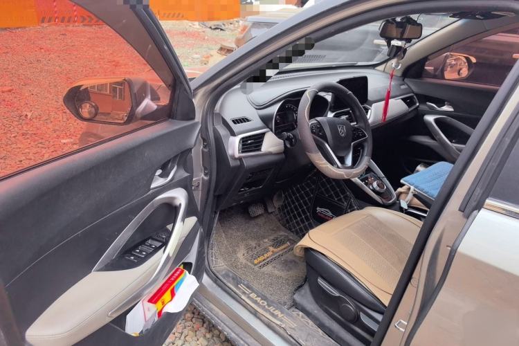 Used Baojun 510 2017 1.5L Automatic Fashion Model Driver Seat
