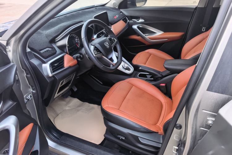 Used Baojun 510 2017 1.5L Automatic Luxury Model Driver Seat