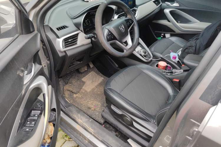 Used Baojun 510 2017 1.5L Automatic Fashion Model Driver Seat